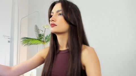 Snapshot of luna_mee chatting on 9, 4, 2026 Adele online show from 9, 4, 2026