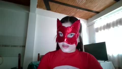 Snapshot of luna_nueva_ chatting on 4, 8, 2026 LUNA online show from 4, 8, 2026
