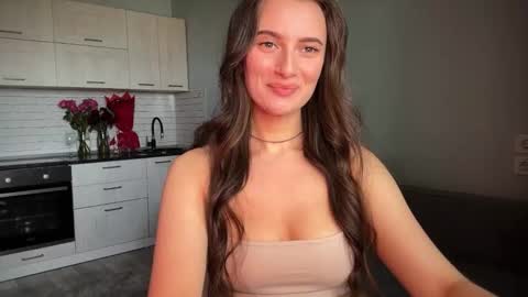 Snapshot of luna_raee chatting on 5, 10, 2025 luna_raee online show from 5, 10, 2025