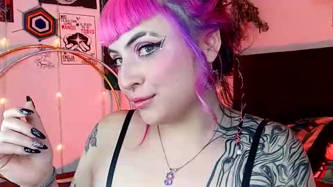 MISS LUNA  online show from 23, 1, 2025