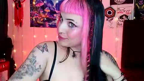 MISS LUNA  online show from 26, 2, 2025