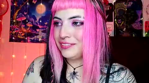 MISS LUNA  online show from 7, 3, 2025