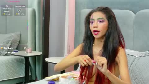 LUNA  online show from 8, 10, 2025