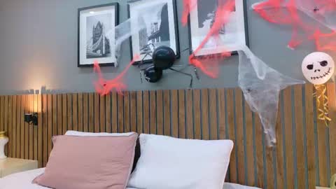 LUNA  online show from 22, 10, 2025