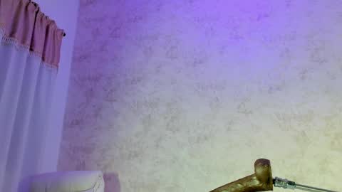 Luna online show from 9, 4, 2026