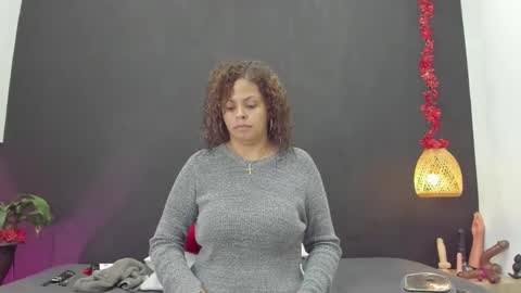 Luna online show from 6, 1, 2026