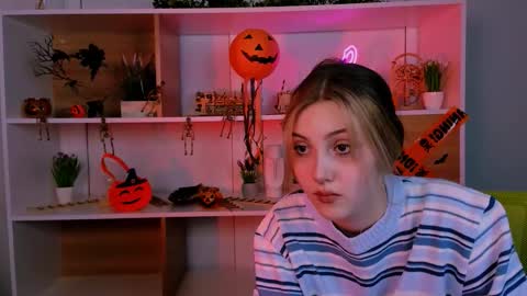 Luna online show from 2, 11, 2025