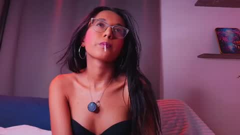 luna_valen online show from 15, 7, 2026