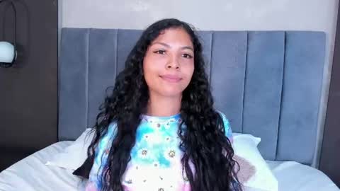 Snapshot of luna_varela_ chatting on 17, 6, 2026 luna_varela_ online show from 17, 6, 2026