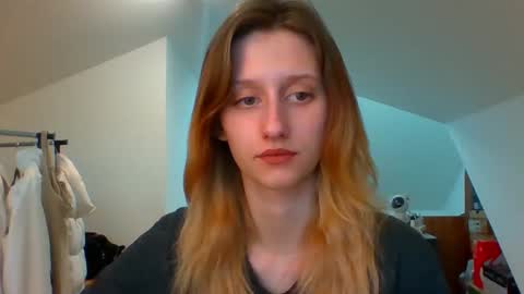 L U N A  online show from 2, 1, 2025