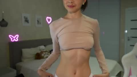 Sweet Luna online show from 1, 7, 2026