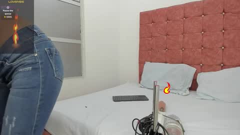 Snapshot of lunaa_lovegood chatting on 14, 10, 2025 Luna online show from 14, 10, 2025
