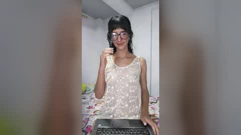 Snapshot of lunaaluneraa chatting on 1, 7, 2026 lunaaluneraa online show from 1, 7, 2026