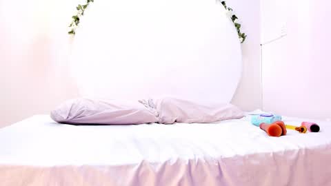 Luna online show from 9, 4, 2026