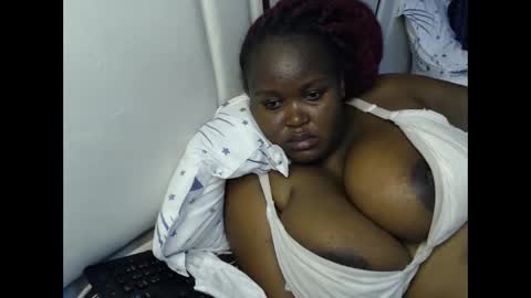 lunabloom01 online show from 17, 1, 2026