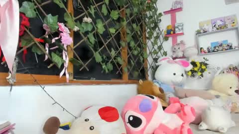 Snapshot of lunacristal_moon chatting on 3, 3, 2025 lunacristal_moon online show from 3, 3, 2025