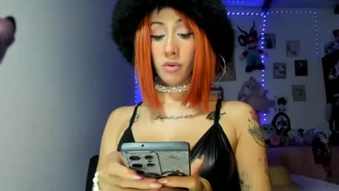 Snapshot of lunacristal_moon chatting on 5, 7, 2026 lunacristal_moon online show from 5, 7, 2026