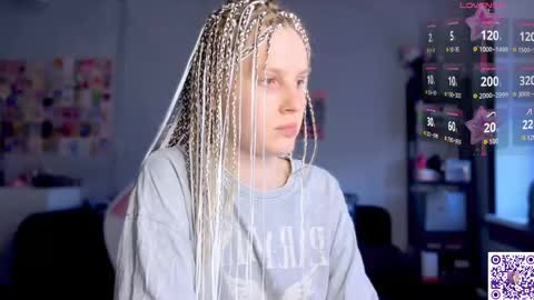 Snapshot of lunacyy chatting on 18, 5, 2026 Britney online show from 18, 5, 2026