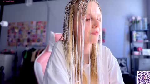 Snapshot of lunacyy chatting on 23, 5, 2026 Britney online show from 23, 5, 2026