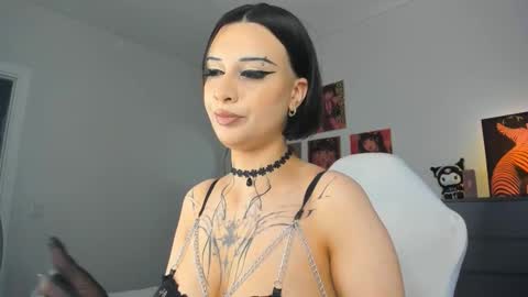 Snapshot of lunagothgirl chatting on 25, 9, 2025 Luna online show from 25, 9, 2025