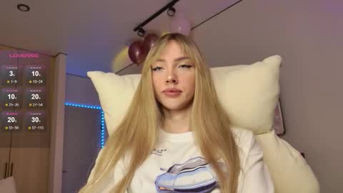 Luna online show from 5, 12, 2025