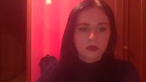 Snapshot of lunamystique_ chatting on 22, 1, 2025 lunamystique_ online show from 22, 1, 2025