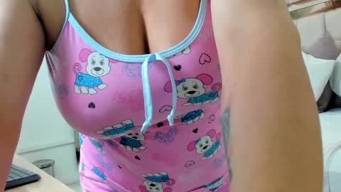 Luna Nieves online show from 11, 4, 2026