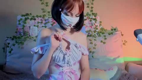 Snapshot of lunanyanmi chatting on 13, 6, 2026 Luna online show from 13, 6, 2026