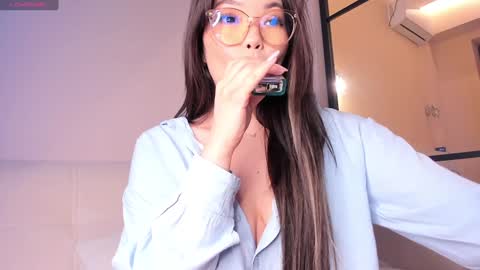 Aisha online show from 8, 12, 2024