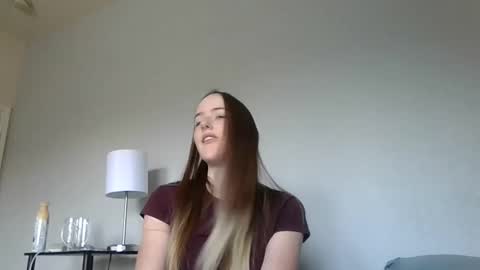 Snapshot of lunapixie2020 chatting on 19, 9, 2025 lunapixie2020 online show from 19, 9, 2025