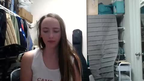 lunapixie2020 online show from 20, 4, 2026