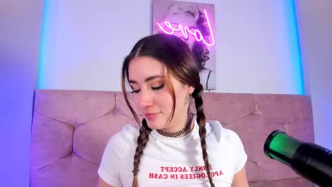 Luna  online show from 20, 2, 2025