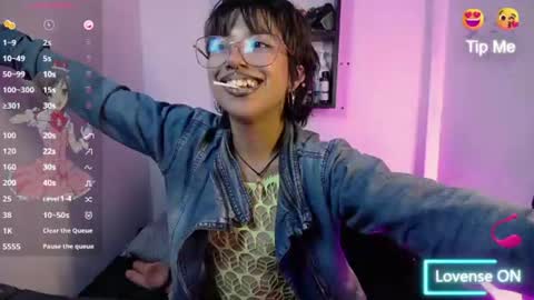 Snapshot of lunarichy chatting on 22, 6, 2026 lunarichy online show from 22, 6, 2026