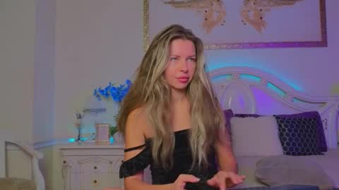 Luna Rishi online show from 16, 10, 2025