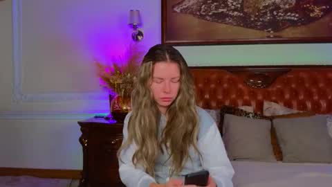 Luna Rishi online show from 17, 11, 2025