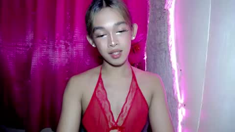 Snapshot of lunarmaxxx chatting on 30, 7, 2026 max online show from 30, 7, 2026