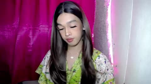 Snapshot of lunarmaxxx chatting on 3, 8, 2026 max online show from 3, 8, 2026