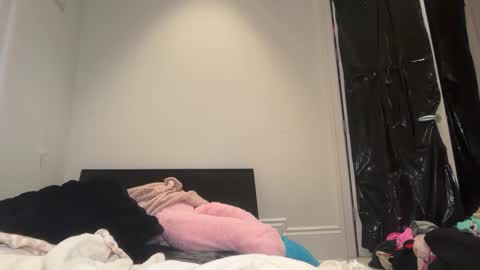 lunarose17 online show from 17, 2, 2026