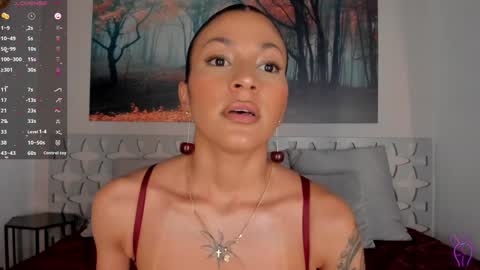 Luna Ruso  online show from 12, 1, 2025
