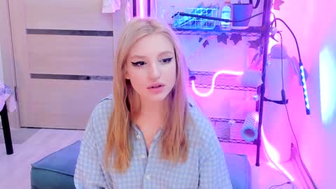 Snapshot of lunatale chatting on 31, 1, 2025 Kate online show from 31, 1, 2025