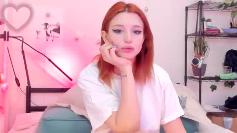 Snapshot of lunatale chatting on 11, 3, 2025 Kate online show from 11, 3, 2025