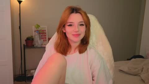 Snapshot of lunatale chatting on 21, 4, 2026 Kate online show from 21, 4, 2026
