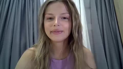 Snapshot of lunav7 chatting on 15, 9, 2025 Luna online show from 15, 9, 2025