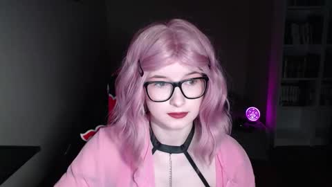 LunaXcherry online show from 4, 3, 2026