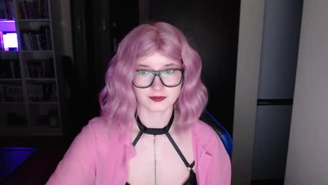 LunaXcherry online show from 25, 3, 2026