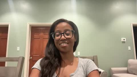 lunchboxgirl online show from 28, 3, 2026