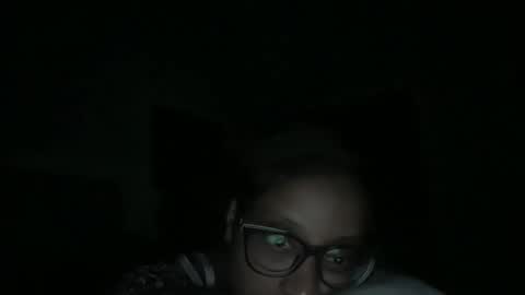 Snapshot of lunchboxgirl chatting on 19, 4, 2026 lunchboxgirl online show from 19, 4, 2026