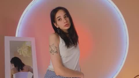 Snapshot of lunel_kitten chatting on 4, 10, 2025 Kitty online show from 4, 10, 2025