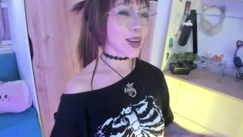 Snapshot of lunivyra chatting on 8, 7, 2026 lunivyra online show from 8, 7, 2026