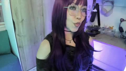 Snapshot of lunivyra chatting on 17, 7, 2026 lunivyra online show from 17, 7, 2026